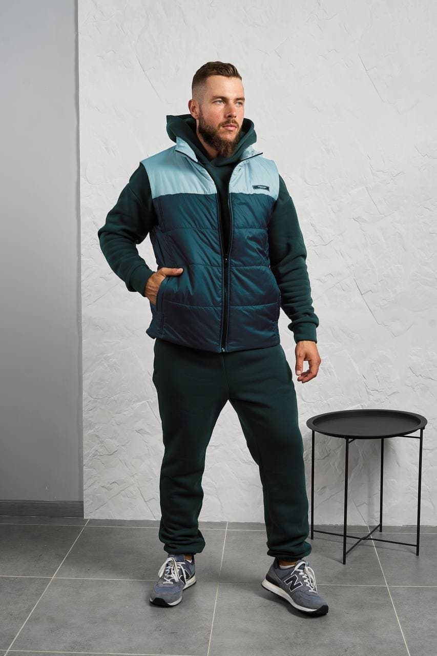Чоловічий теплий костюм трійка смарагдового кольору