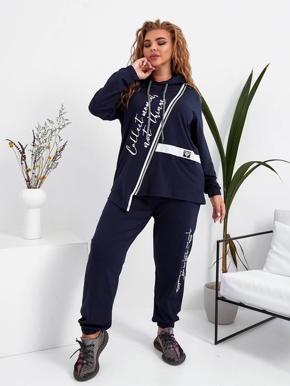 Жіночий спортивний костюм синього кольору