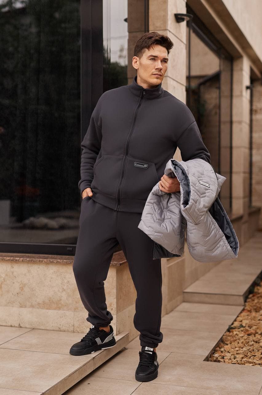 Чоловічий теплий костюм трійка із жилеткою колір чорний