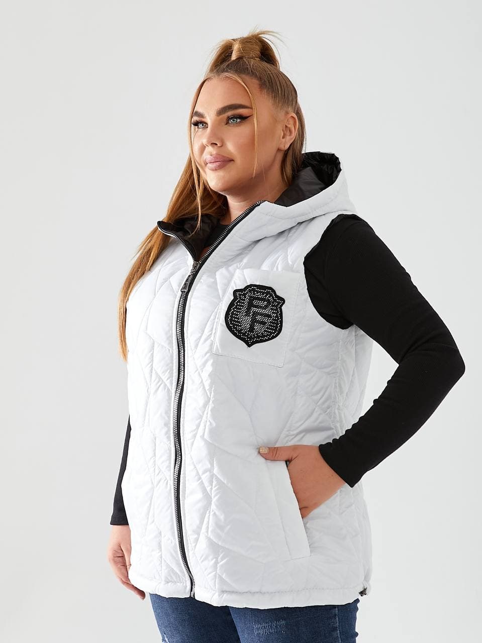 Жіноча жилетка з капюшоном колір запорошена троянда