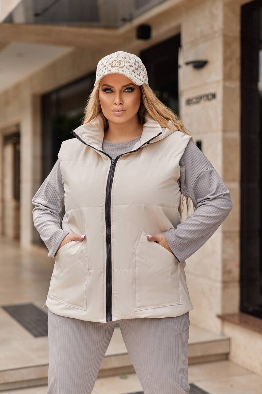 Жіноча жилетка з капюшоном колір сіро-оливковий