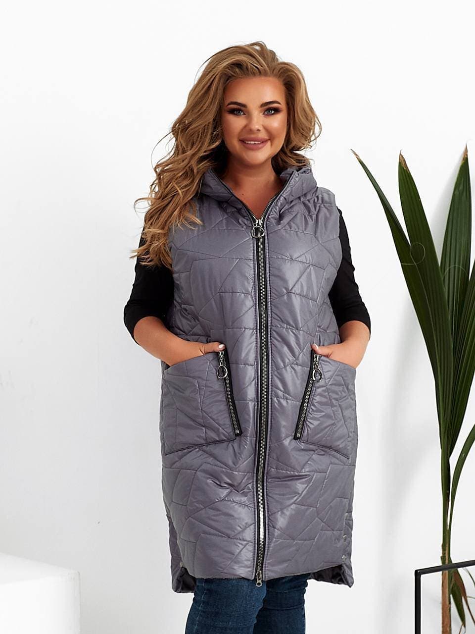 Жіночий жилет прямого крою чорного кольору